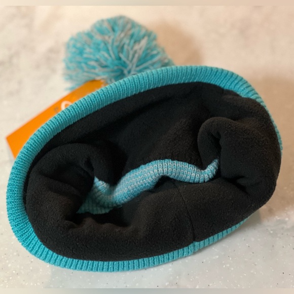 NWT Champion Aqua & Grey Striped Girls Pom Beanie - Picture 3 of 3